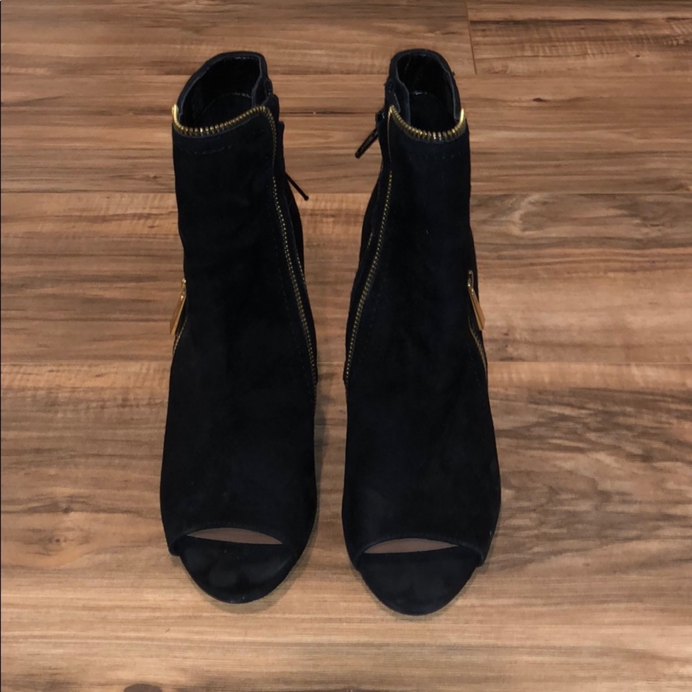 Vince Camuto Black Suede Booties. Worn twice.